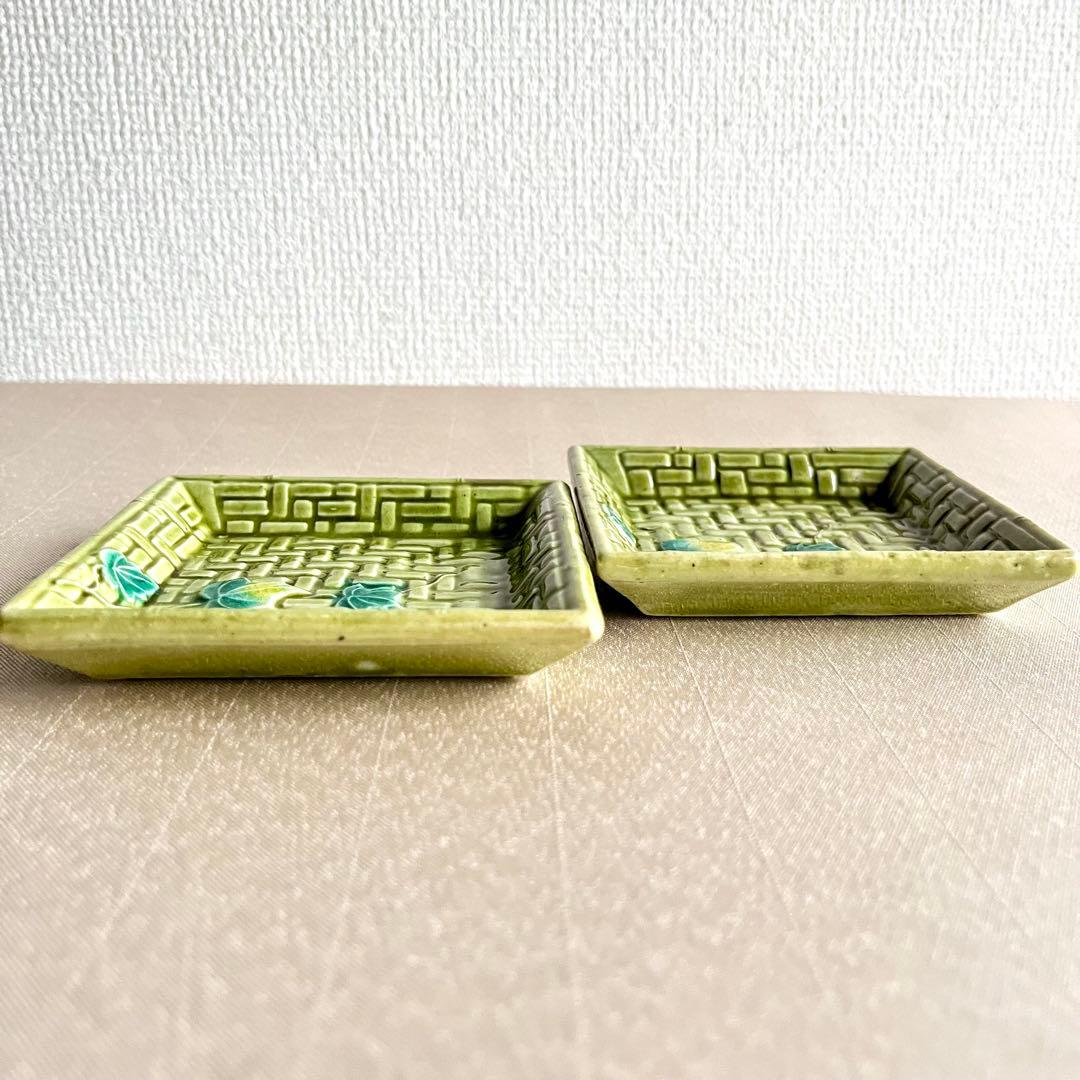 ★アンティーク　希少品 ★交趾焼　網目角皿　萌葱色 2枚