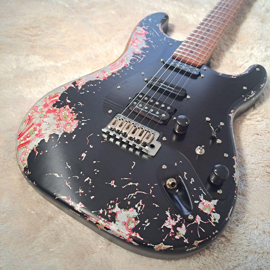 工房製作個性ストラト　レリック加工　ダンカン Pickups * 3 搭載