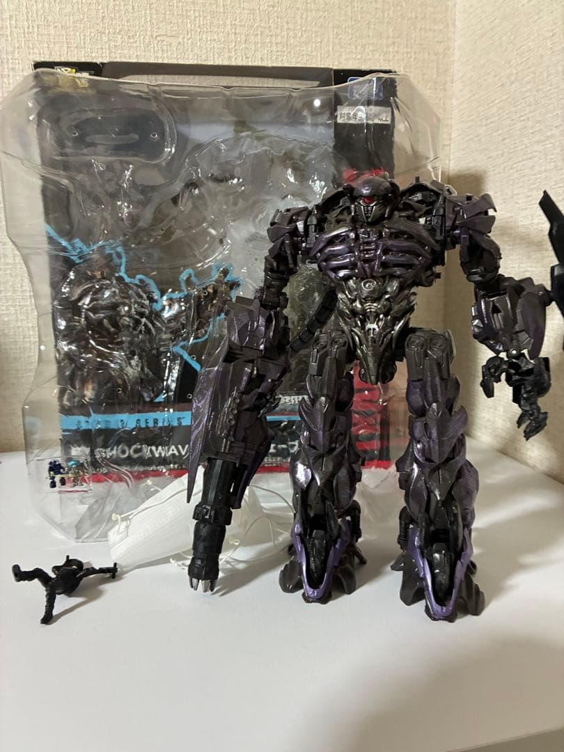 トランスフォーマー スタジオシリーズ ショックウェーブ