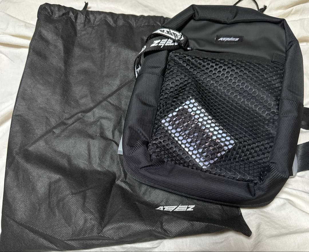 【正規品】ATEEZ OFFICIAL LIGHTINY SLING BAG