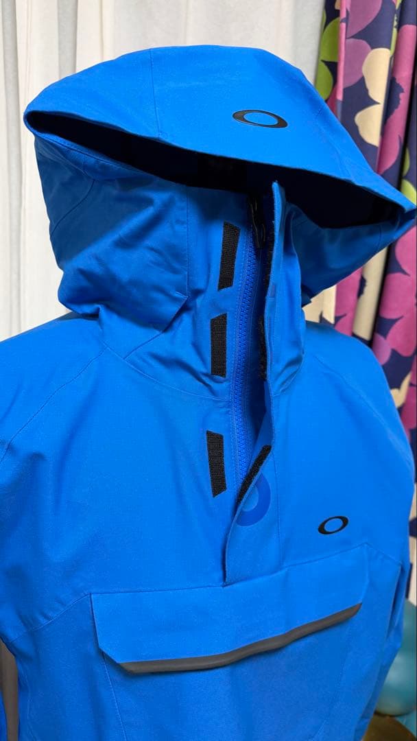 美品Oakley アノラックスノーボードジャケット