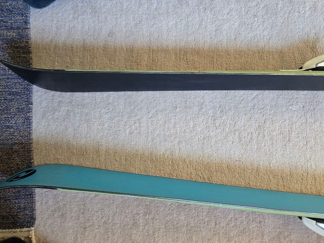 ROSSIGNOL スキー