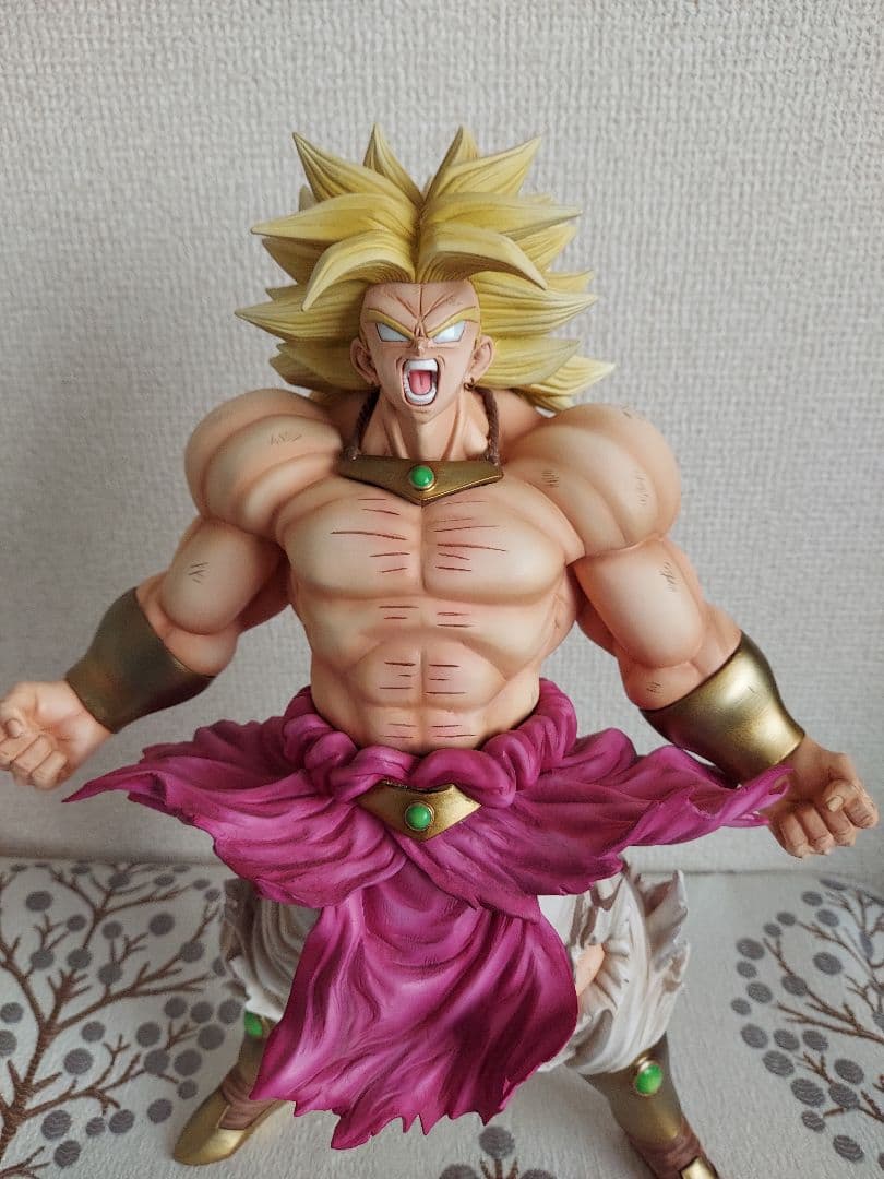 ドラゴンボール フィギュア リペイント 一番くじ ブロリー 超サイヤ人