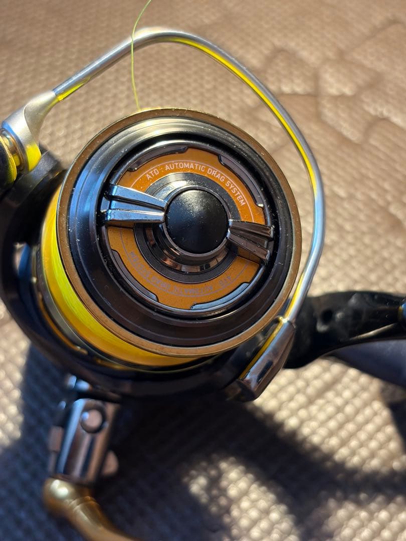DAIWA PLAISO 2500H-LBD スピニングリール
