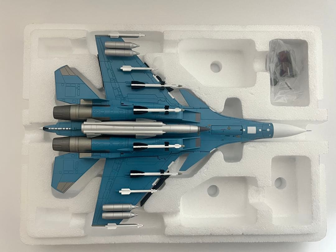 ホビーマスター 1/72 Su-27K(Su-33）シーフランカー 完成品