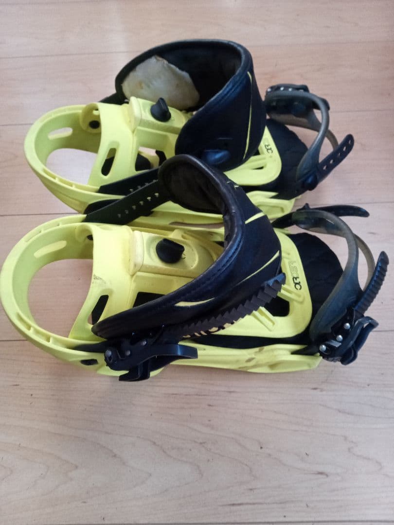 スノーボード　ビンディング　SALOMON