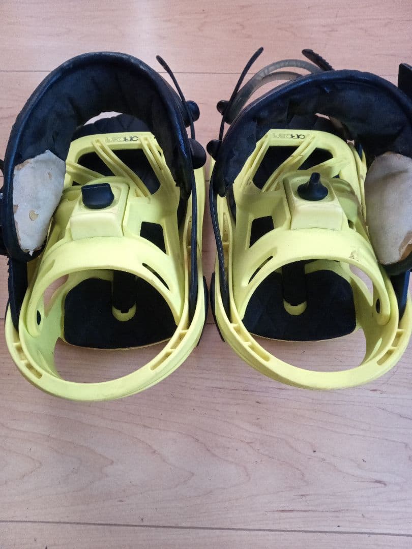 スノーボード　ビンディング　SALOMON