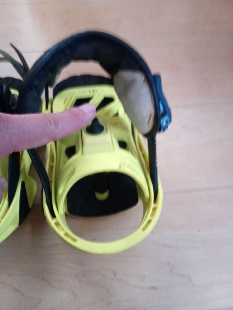 スノーボード　ビンディング　SALOMON
