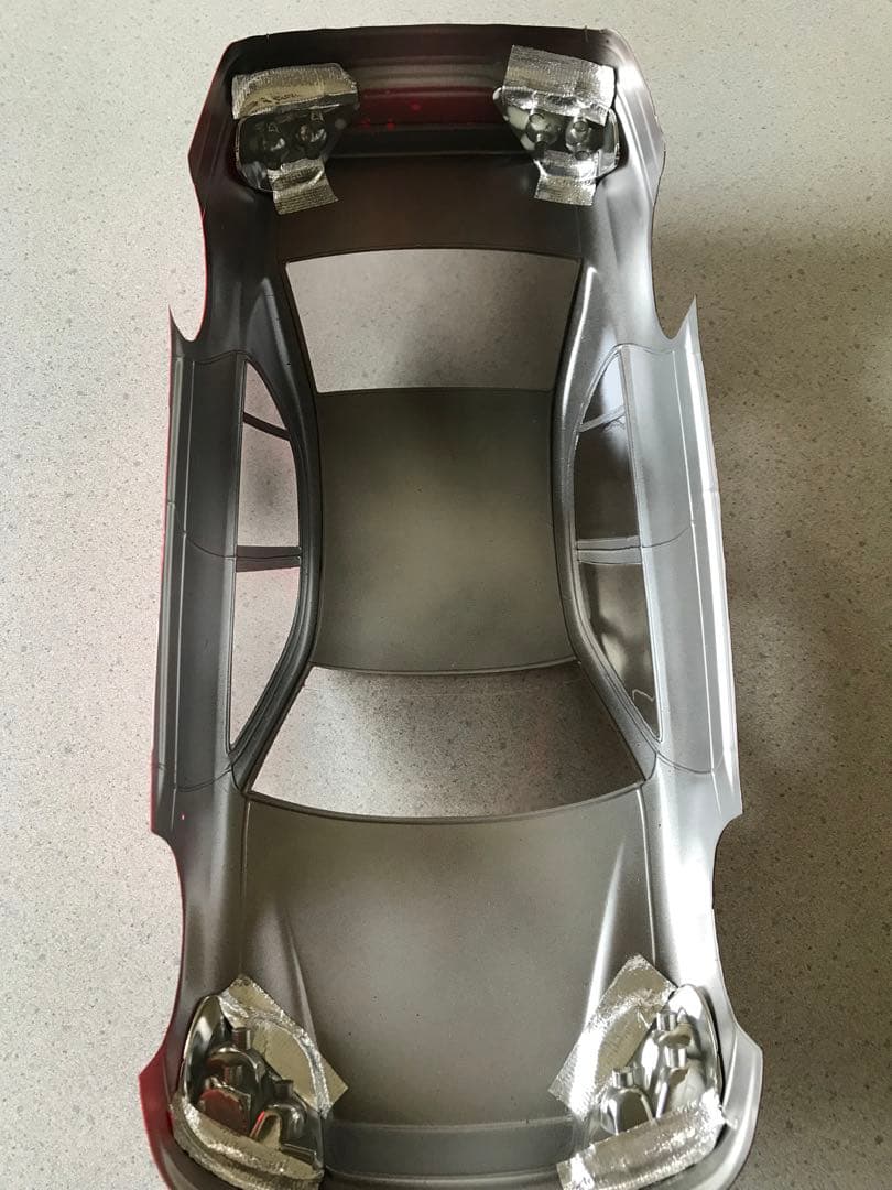 Lexus 赤 ボディ