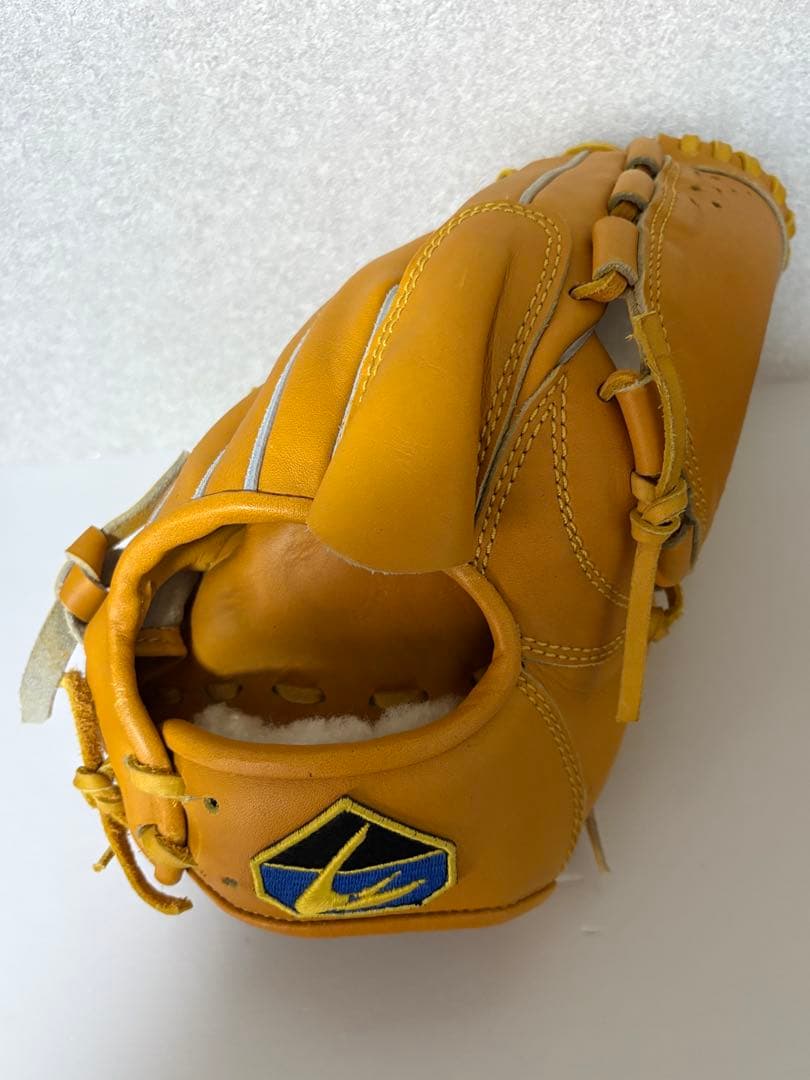 リンドスポーツ硬式右投げ投手用グラブ　美品