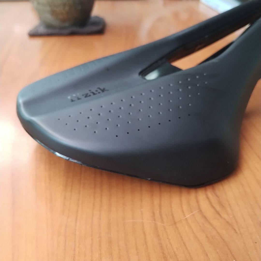 FIZIK テンポ　アルゴ　カーボンレール　フィジーク