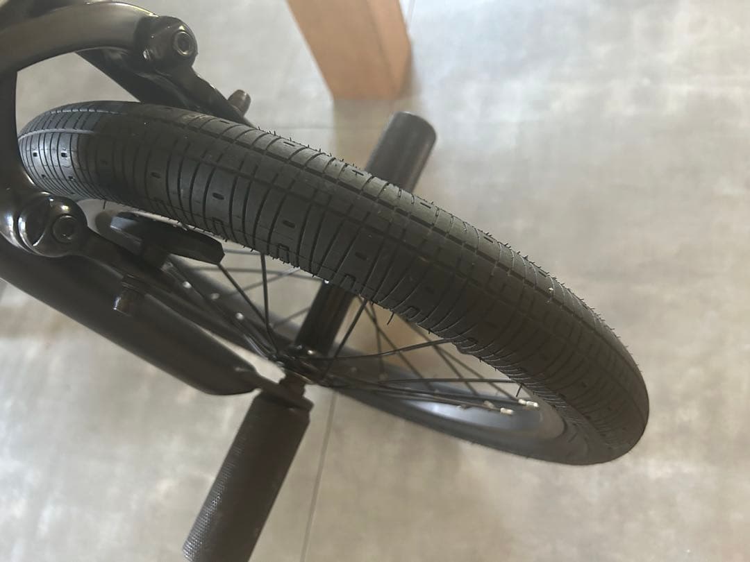 【美品】STN ブラック BMX 16インチ 屋内保管
