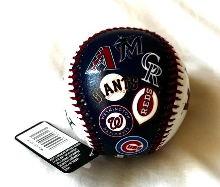 [海外限定]メジャーリーグ 記念ボール 30球団 ロゴ付き MLB公式