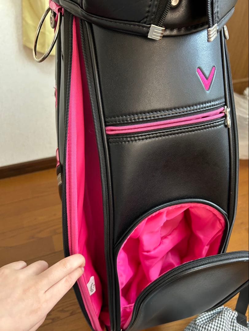 Callaway ゴルフバッグ・キャディバッグ ブラック/ピンク　２回程度使用❣️