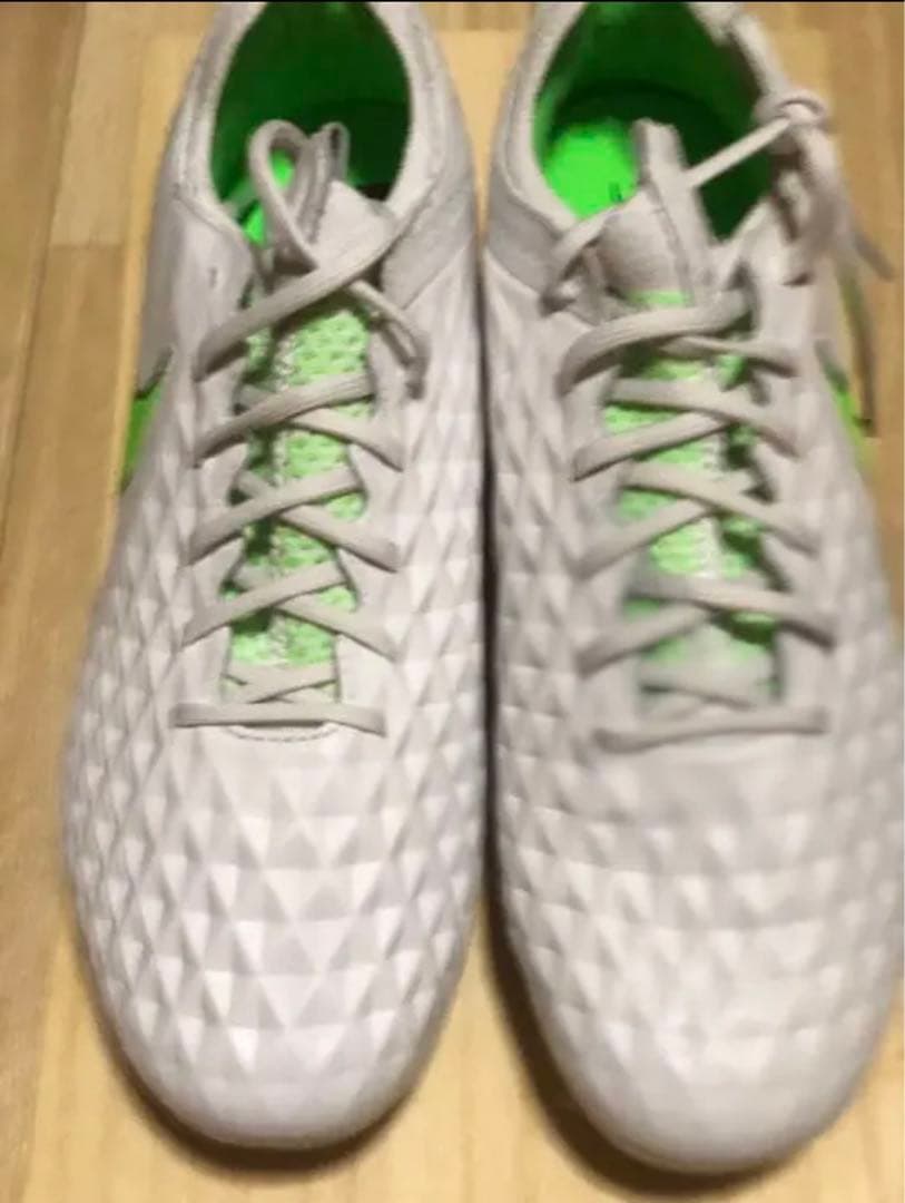NIKE ティエンポ8