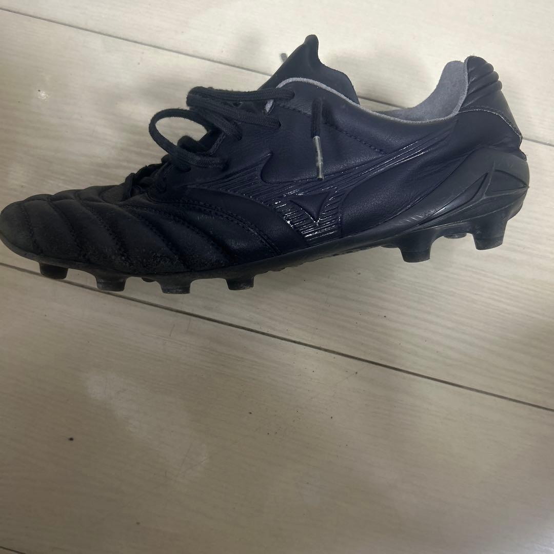 黒 サッカーシューズ クッション性あり