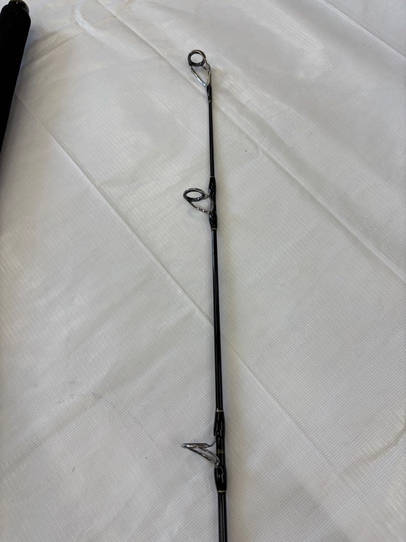 美品 使用2回ヤマガブランクス BlueSniper 81/6 Blacky
