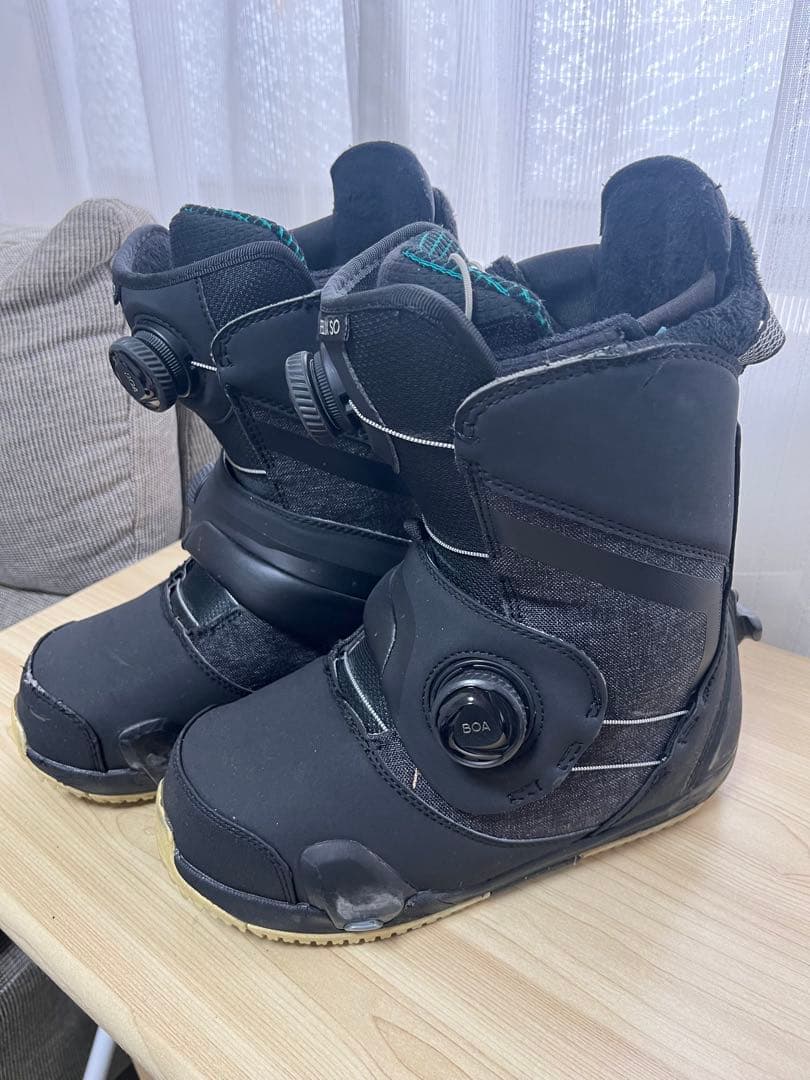 美品 Burton ￼FELIX Step On WMS8スノーボードブーツ