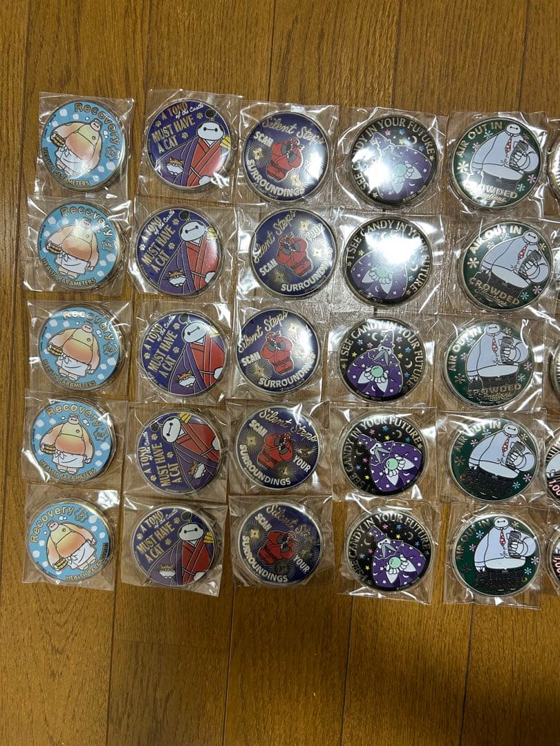 ディズニー　缶バッジ　ベイマックス