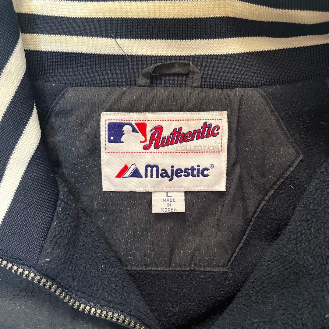 qsssyさん着用　New York Yankees スタジアムジャケット