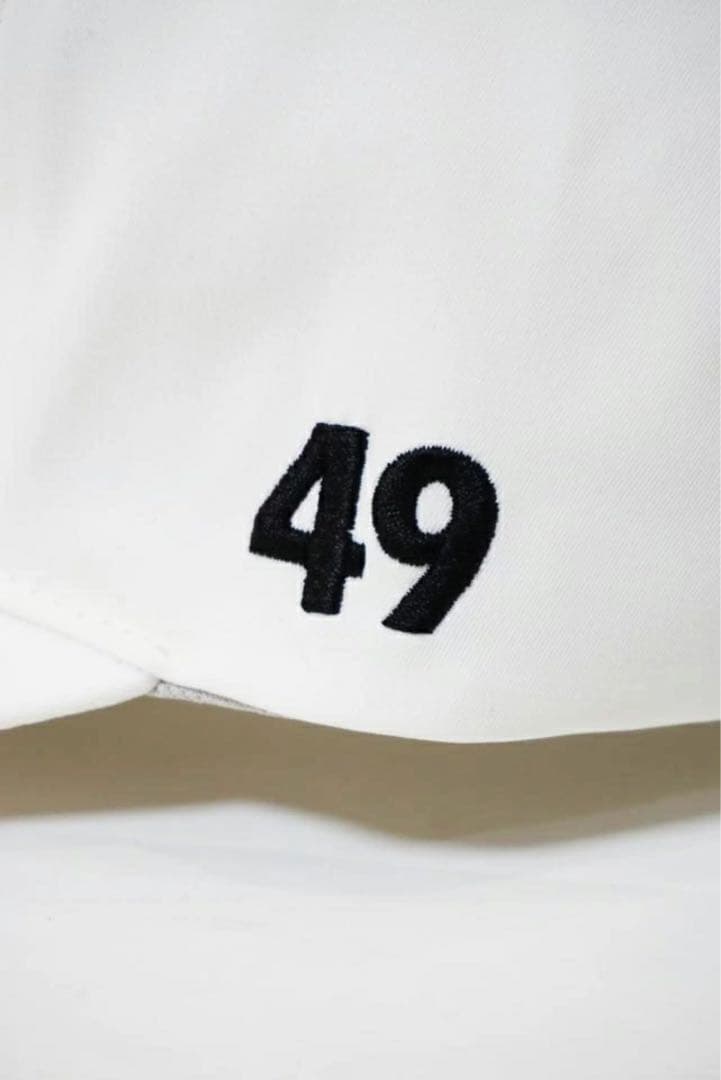新品タグ付き⭐️unisex TFW49⭐️2025NEW⭐️キャップ　ホワイト