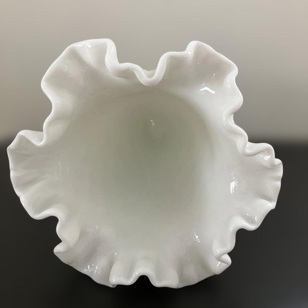 フェントン　Fenton ミルクガラス　ホブネイル　フラワーベース
