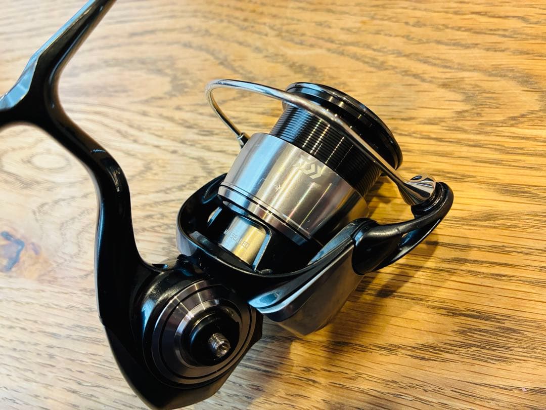 お値下げ可能　ダイワ　24セルテート　FC LT 2500S 美品