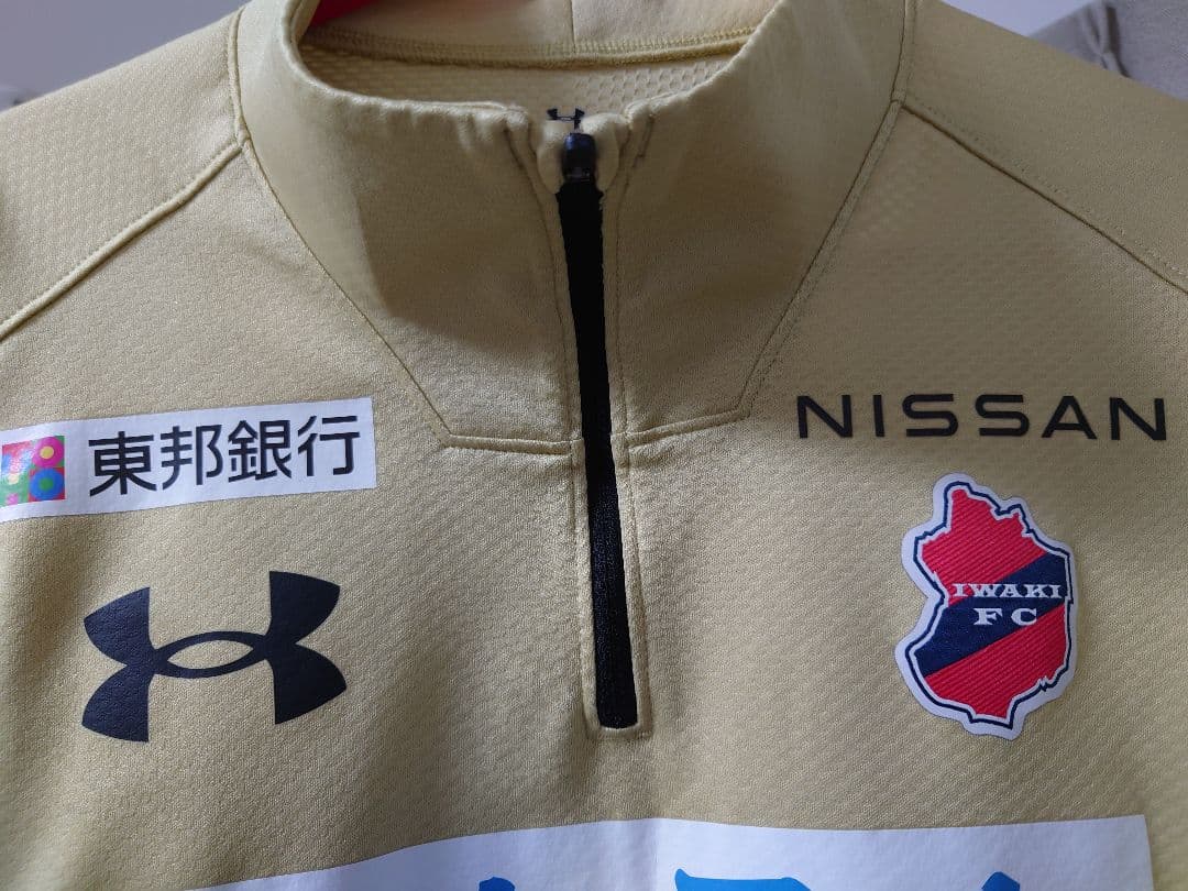 太*郎様 いわきFC Under Armour ハーフジップシャツ ベージュ　ト