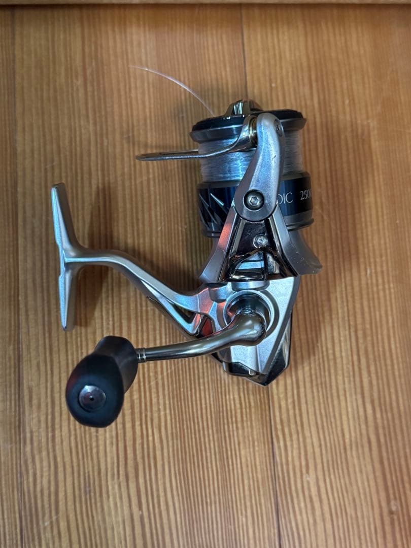 SHIMANO STRADIC 2500S-K スピニングリール