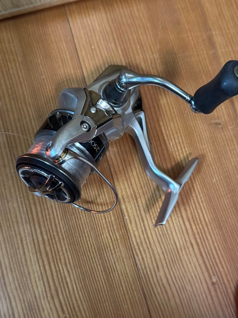 SHIMANO STRADIC 2500S-K スピニングリール
