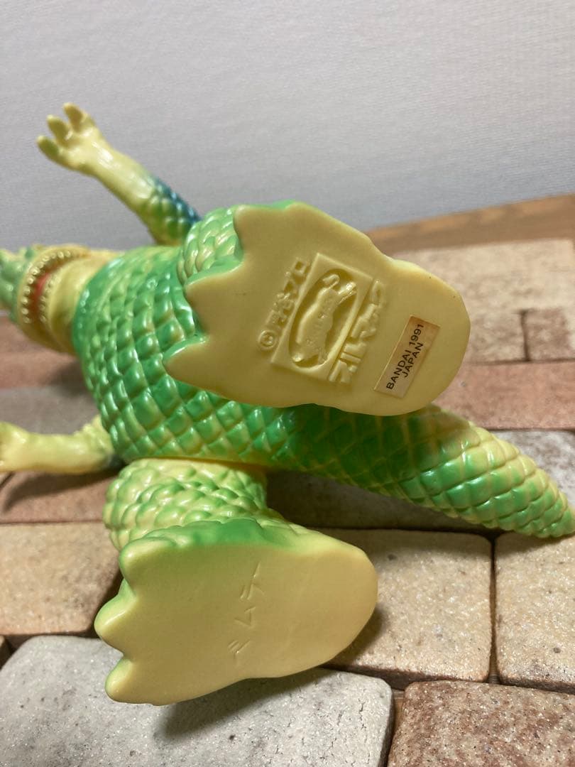 ブルマァク復刻ベムラー① グリーン×イエロー