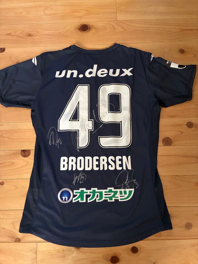 ファジアーノ岡山 ブローダーセン　ユニフォーム　GKサイン入り レア