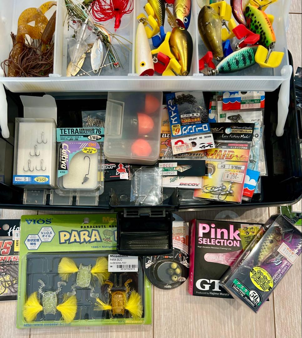 【引退品 お得！！全部まとめ売り】ルアー中心の道具BOX全てです