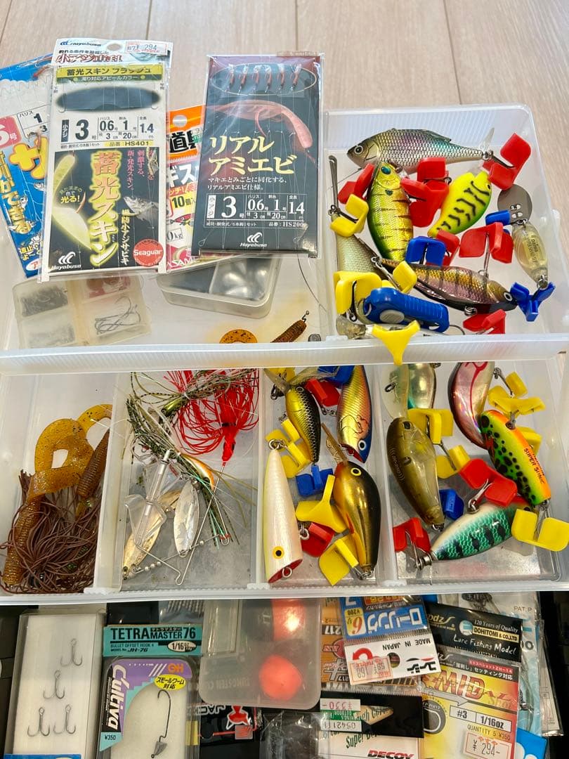 【引退品 お得！！全部まとめ売り】ルアー中心の道具BOX全てです