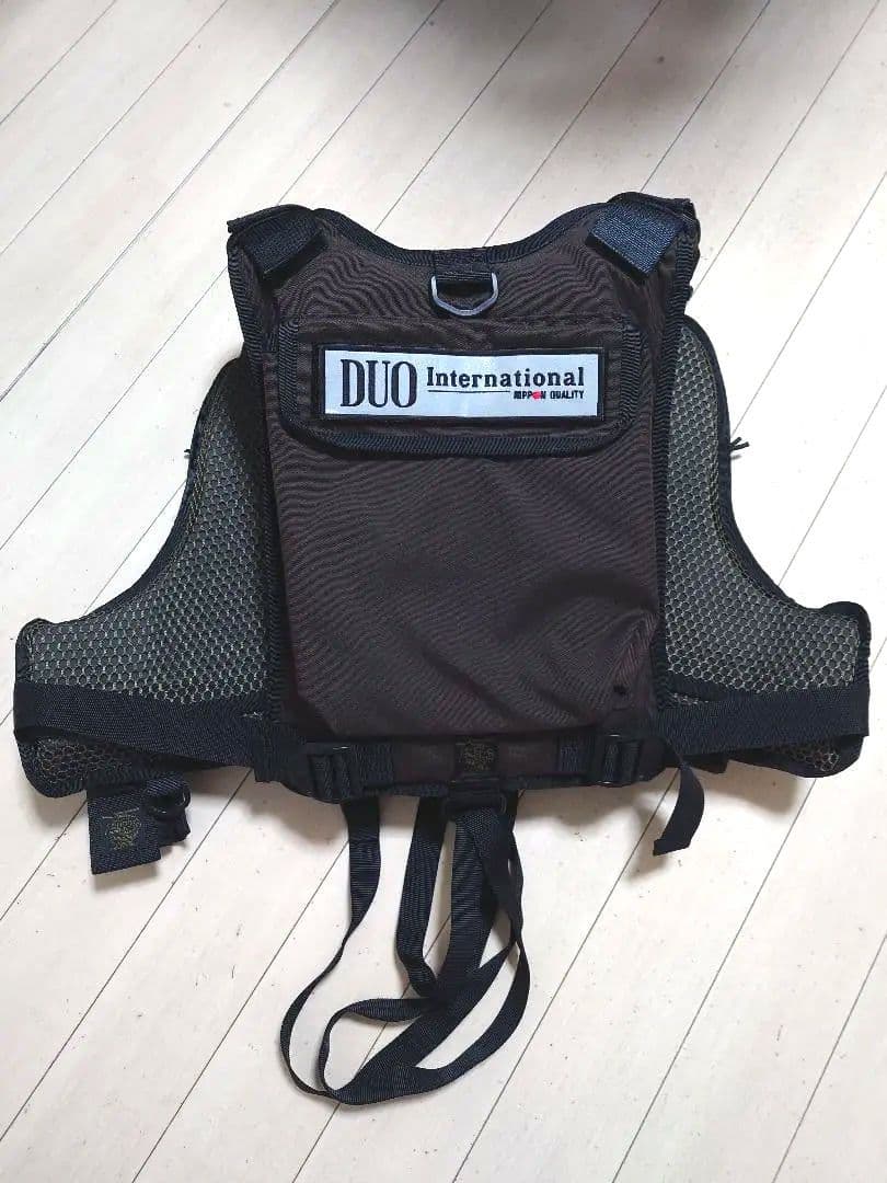 DUO × SUBROC V-one VEST　サブロック×デュオ　BROWN