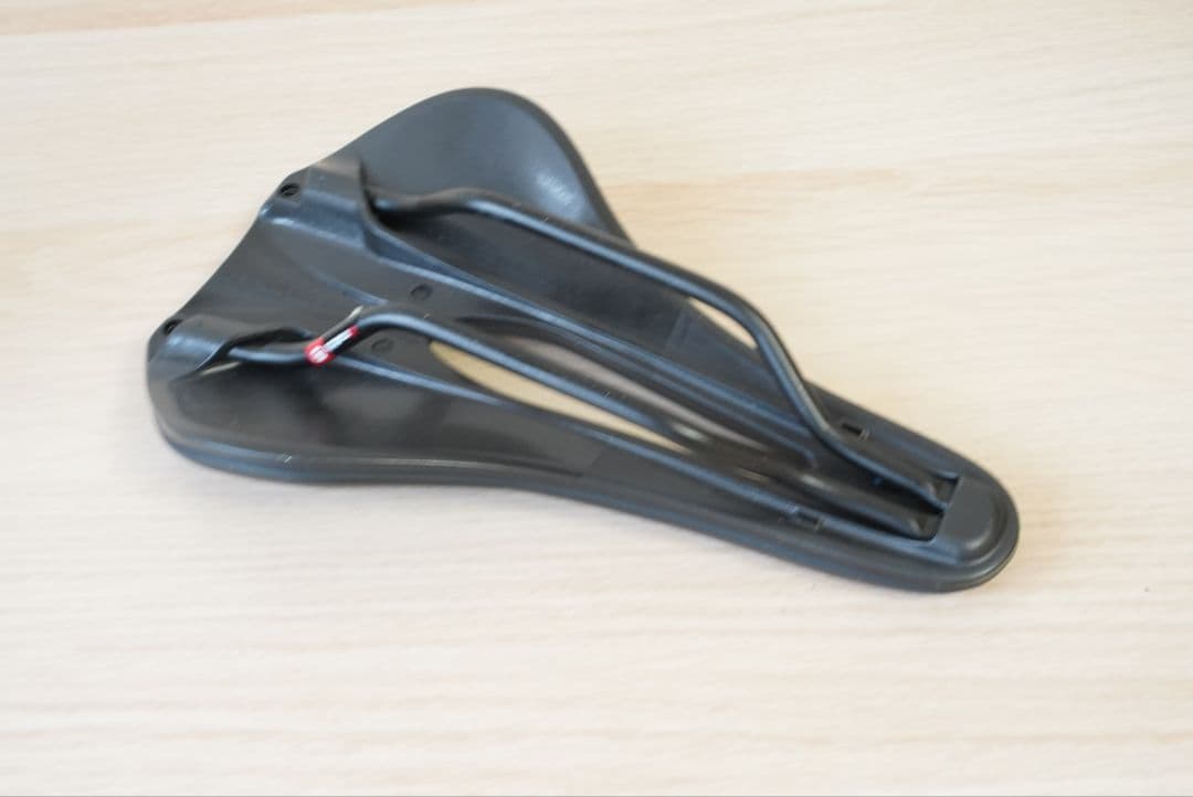Selle Italia NOVUS BOOST EVO TM スーパーフロー