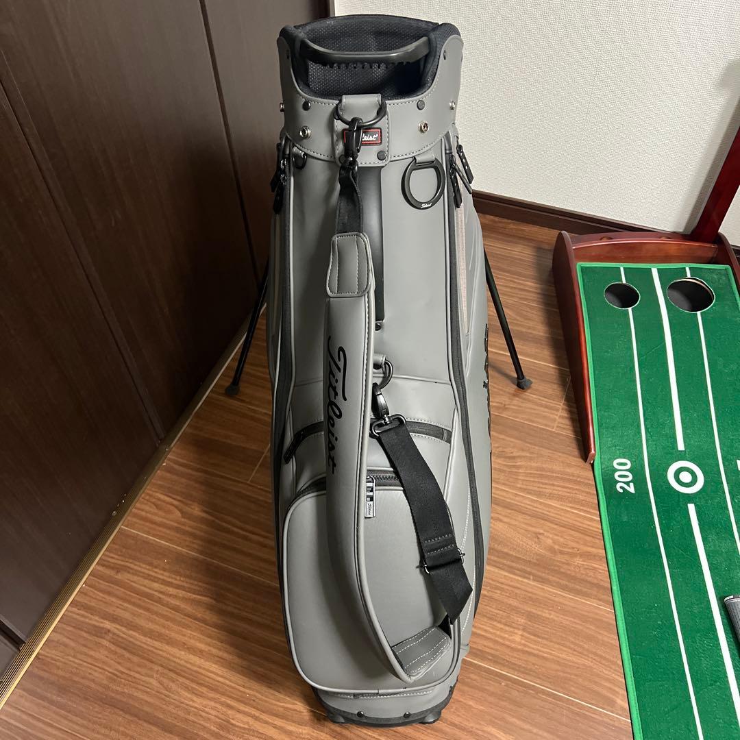 Titleist グレー キャディバッグスタンド