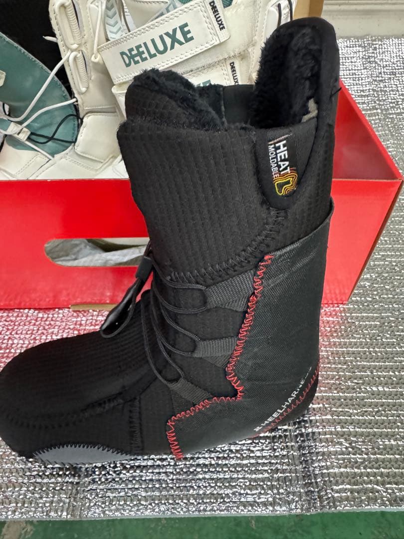 TEAM ID LTD.LARA 23.5センチ　《インナーはバートン》
