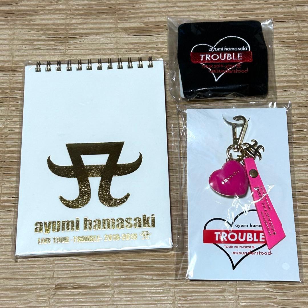 浜崎あゆみツアーグッズまとめ売り トラブルツアー•サイゴノトラブル