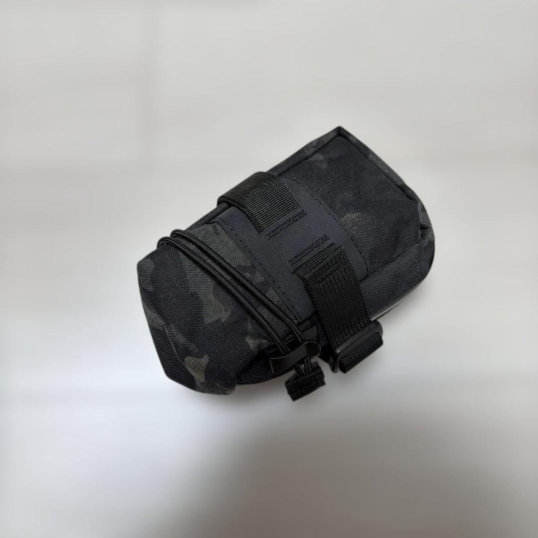 アクセサリー ILE all mountain seat bag black multicam