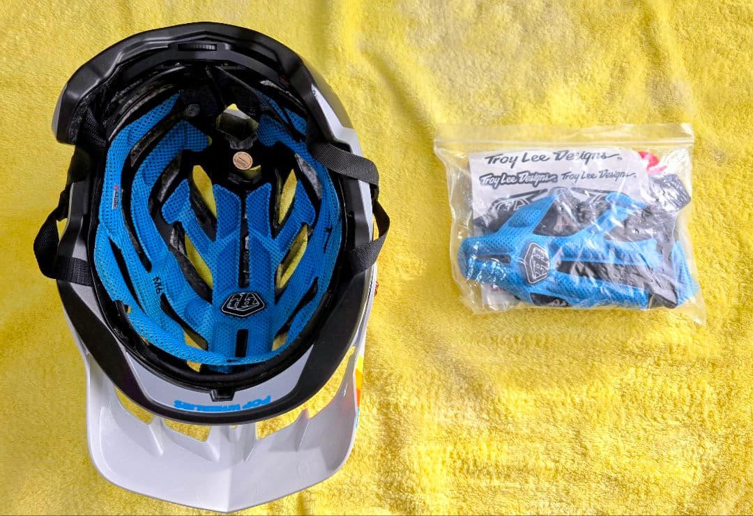 Troy Lee Designs A3 mips ヘルメット