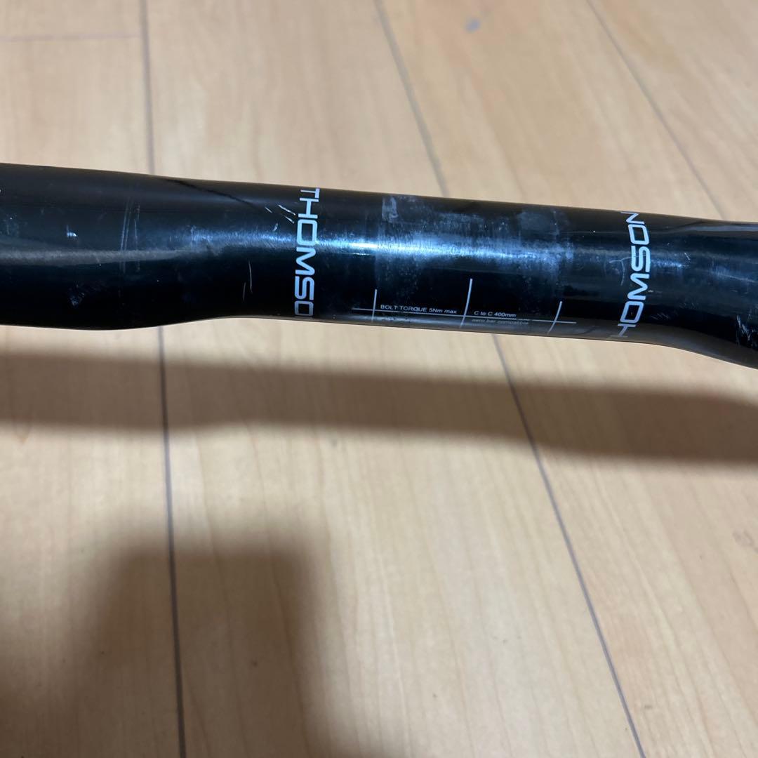 THOMSONドロップハンドルバー 40cm CARBON ROAD BAR