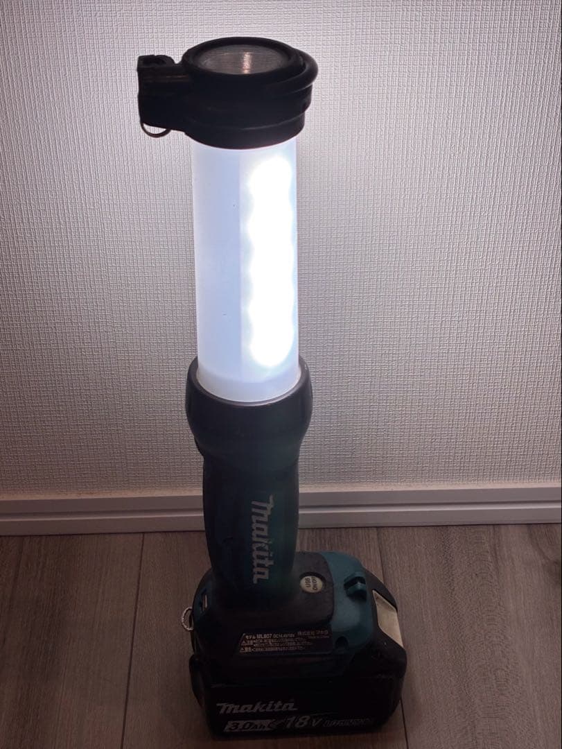 Makita ワークライト　マキタバッテリー1個付き