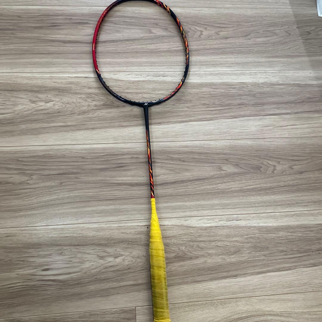 バドミントンラケットYONEX アストロクス99Pro