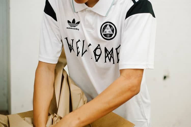 美品　adidas x welcome skateboards ゲームシャツ