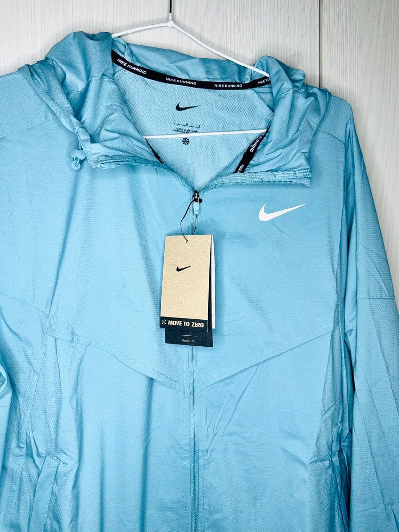 新品2XLサイズ　Nike ライトブルー ウィンドブレーカー