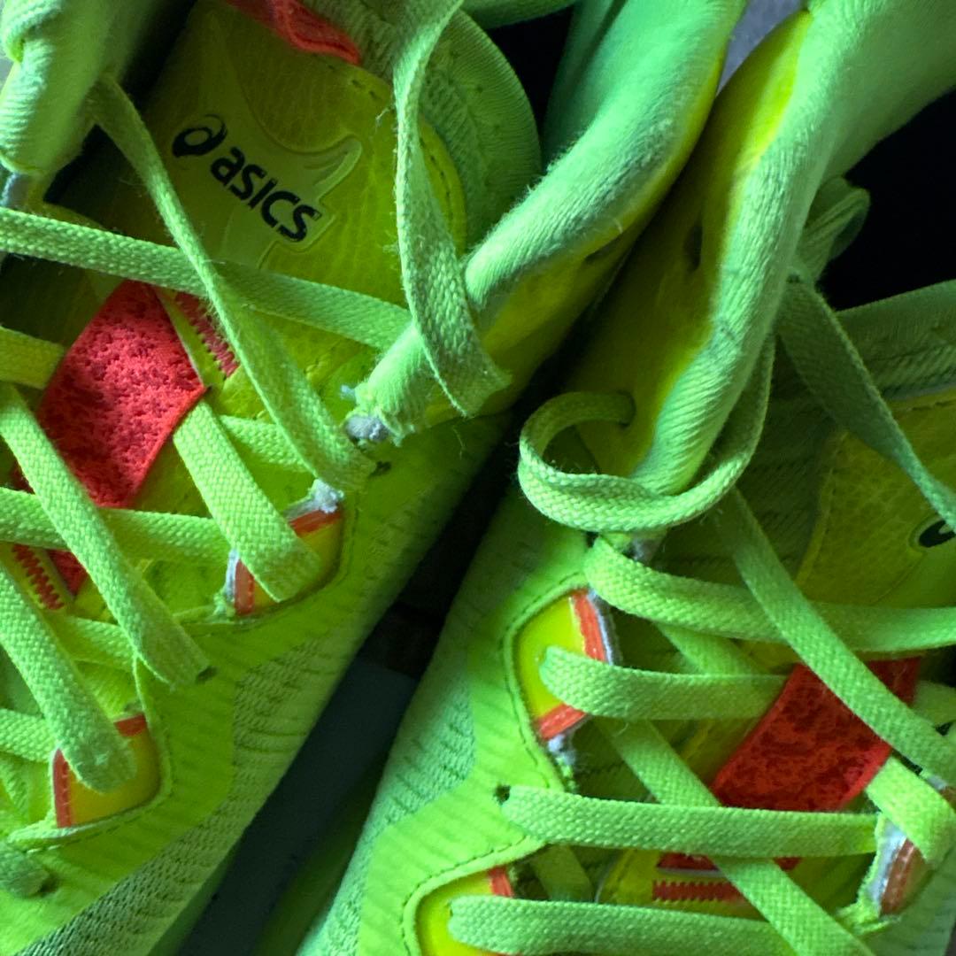 ASICS パリノヴァサージ3 ミッドカット イエロー