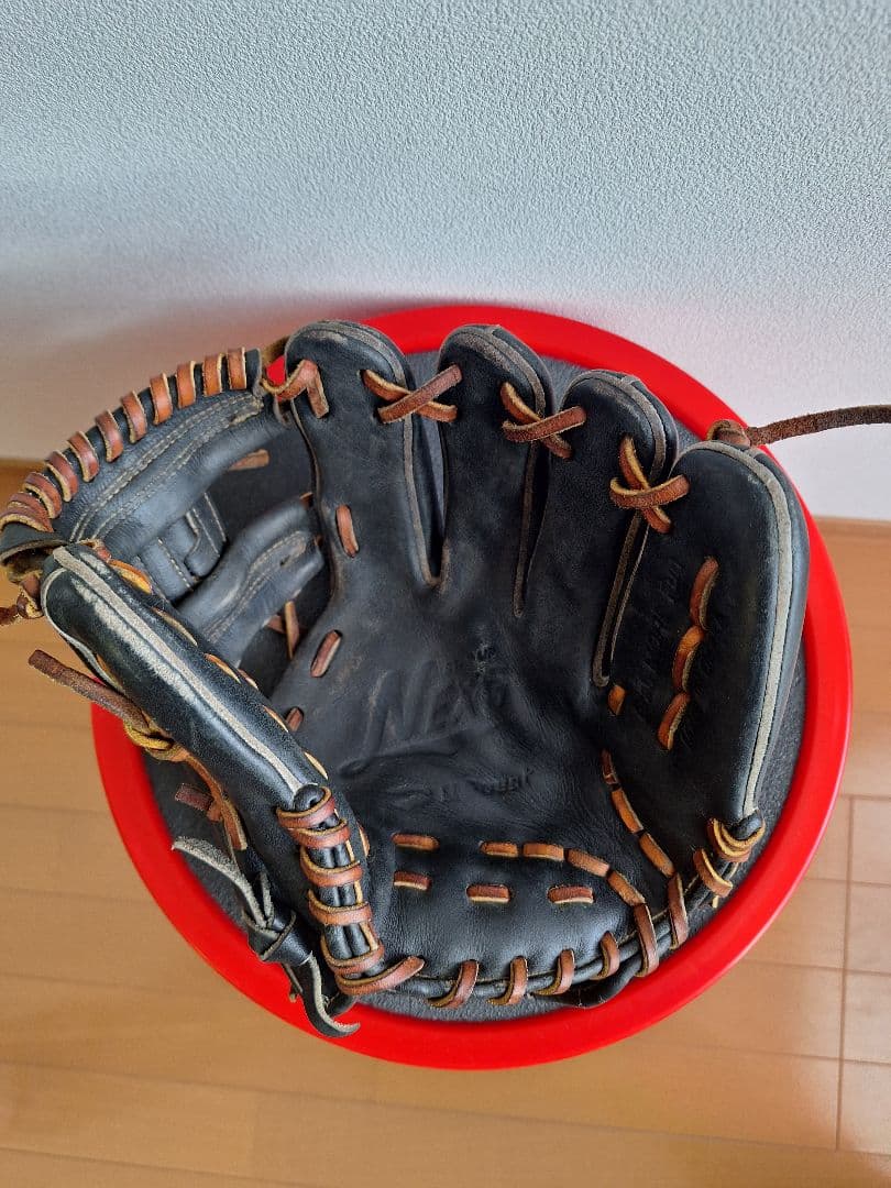 ディークエスト　硬式内野用グローブ