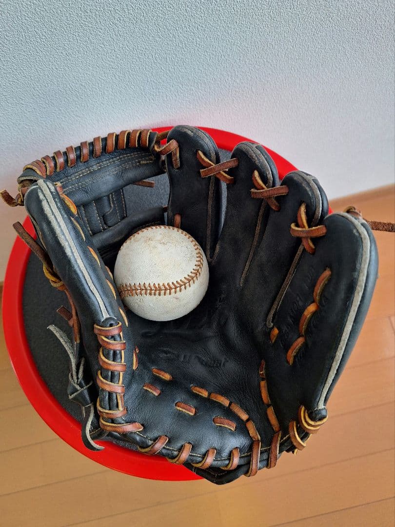 ディークエスト　硬式内野用グローブ
