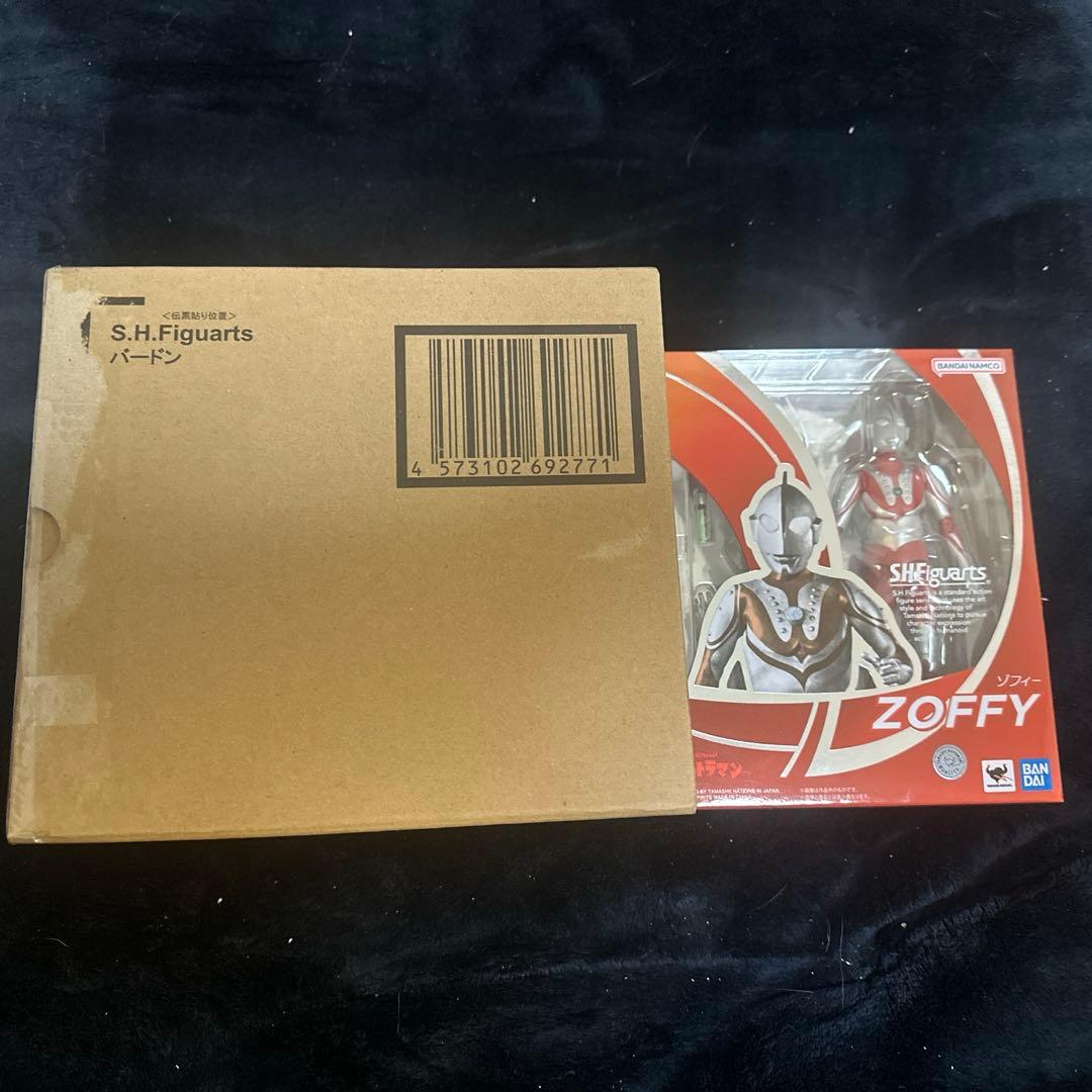 S.H.Figuarts ウルトラマンゾフィー　バードン　ファイヤーヘッドセット